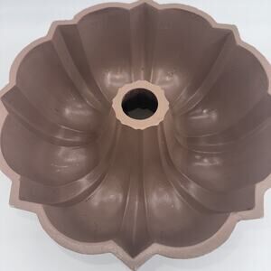 Bundt Pan Poundcake Mold Vintage Hamlin Products Portable Kitchens w/Box Baking